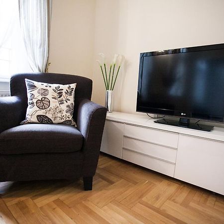 Agora Apartment Будапеща Екстериор снимка