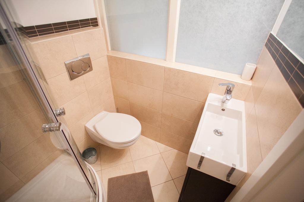 Agora Apartment Будапеща Екстериор снимка